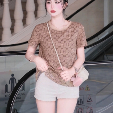 Áo thun nâu tay ngắn nữ họa tiết hãng Gucci