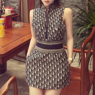 Áo đầm nữ sát nách họa tiết hãng Dior dáng ôm