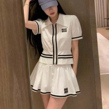 Set áo váy ngắn xòe trắng nữ Miu Miu