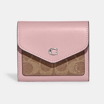 Ví nữ ngắn Coach Wyn Small Wallet In Colorblock Signature Canvas CF937