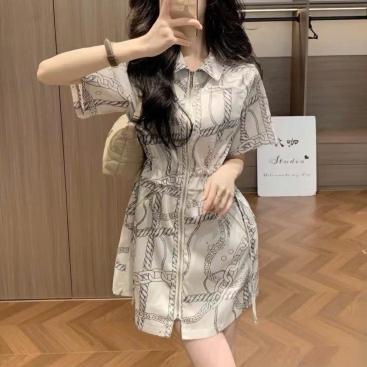 Áo đầm thắt eo cổ sơ mi Hermes