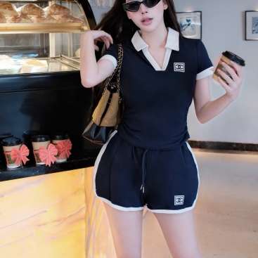 Set bộ thun ngắn Chanel màu trắng xanh navy đậm